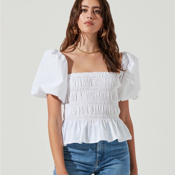 ASTR SAVINA BUBBLE SLEEVE TOP - Picture 2 of 6